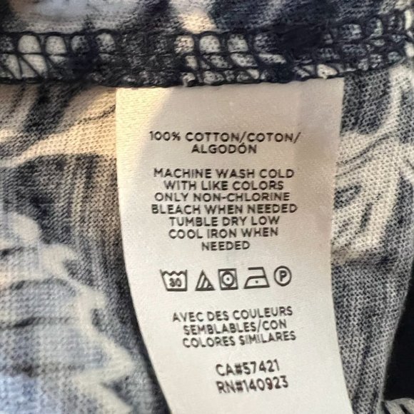 LOFT Navy and White Floral Tank Top - Picture 4 of 4